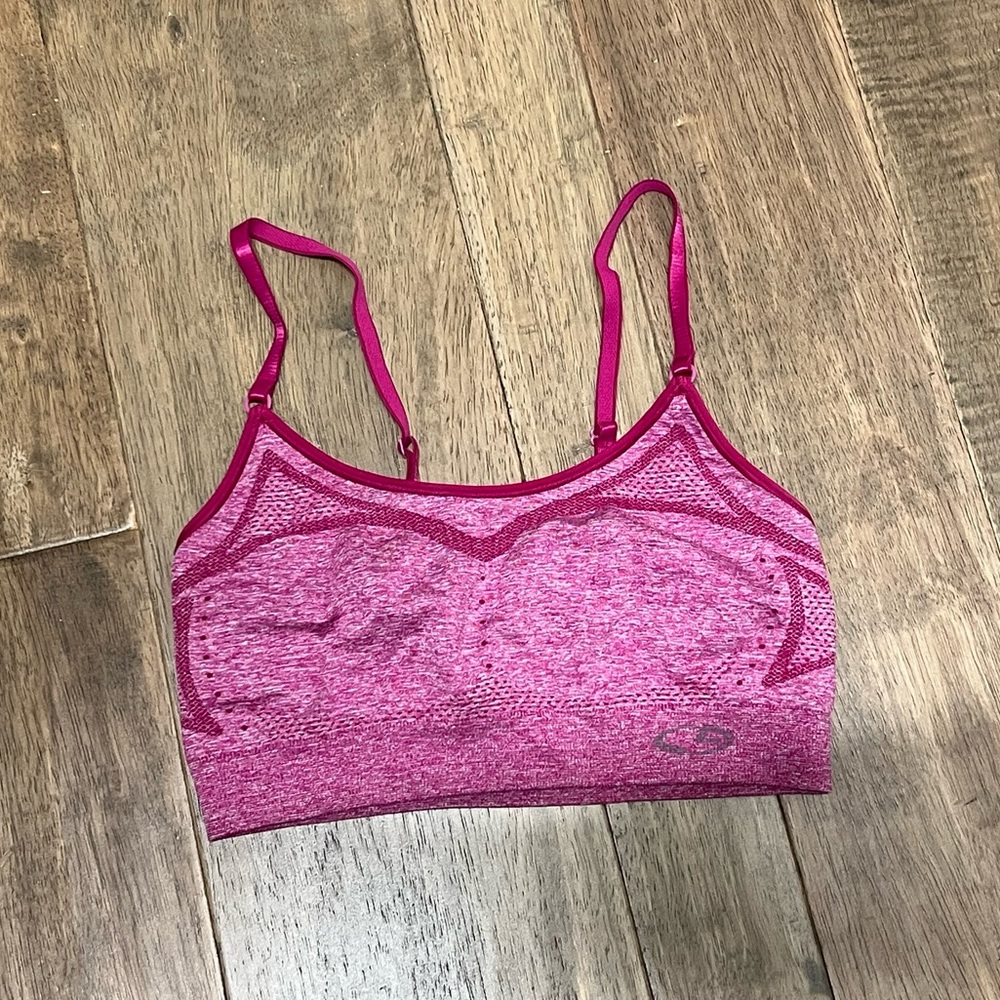 Champion sports bra NWOT, adjustable straps